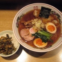 ワンタン麺720円＋味玉100円＋ランチ高菜ごはん80円