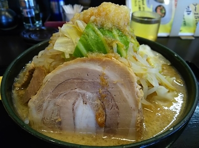 「めん組大次郎　※にんにくあり、野菜多め、脂多め、味濃いめ」@本節鰹だしらぁめん めん組 松本店の写真