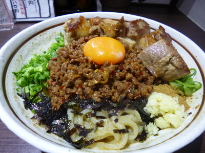 「ド肉台湾まぜそば」@麺屋はなび 新宿店の写真