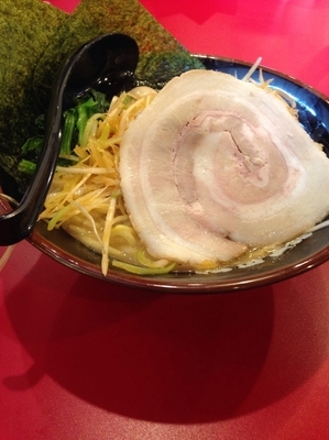 「醤油ネギラーメン」@横浜家系ラーメン 瑞穂 大和家の写真