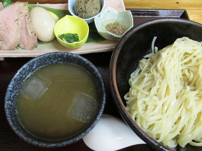 「冷やし煮干そば濃い目　「900円」」@中華そば よしかわの写真