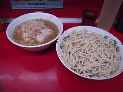 「小つけ麺（690+50円　ニンニクヤサイ、アブラはマシマシ）」@ラーメン二郎 湘南藤沢店の写真