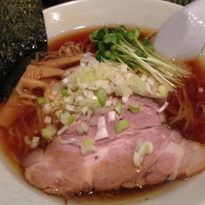 「醤油ラーメン（細麺・麺固￥700）」@稲荷屋の写真