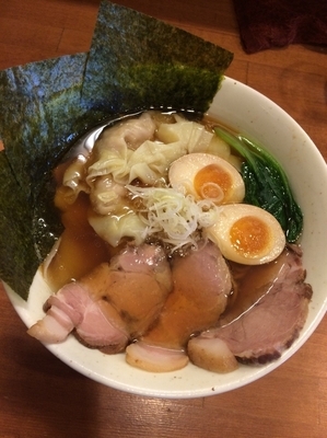 「特製中華そば900円、自家製ワンタン200円」@麺屋 清水の写真