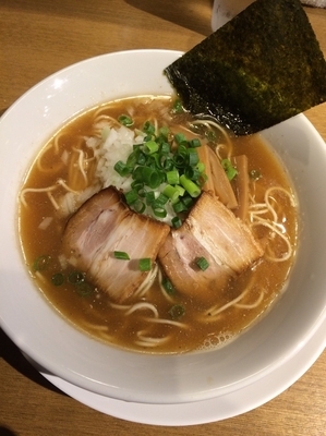 「煮干しラーメン700円」@鼈の写真