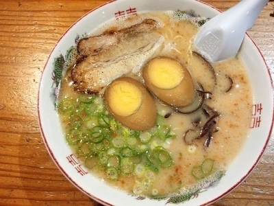 「煮玉子ラーメン」@らあめん坊主の写真