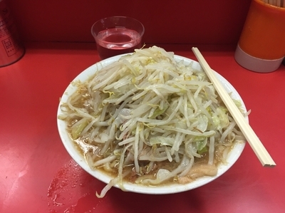 「小ラーメン+野菜+ニンニク+カラメ　600円」@ラーメン二郎 三田本店の写真