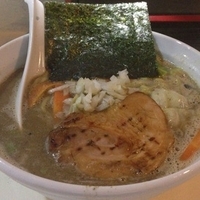 豚骨煮干ラーメン＋ライス(750円＋150円)