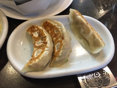 「麺国セット（ギョーザ3コ）」@麺’s 共和国の写真