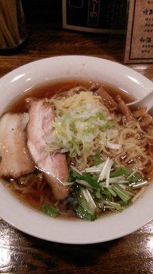 「しょうゆラーメン」@麺学の写真