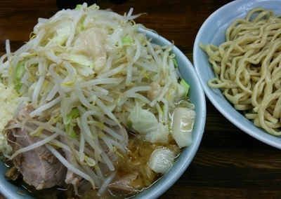 「小つけ麺　ニンニクアブラ　880円」@ラーメン二郎 新小金井街道店の写真