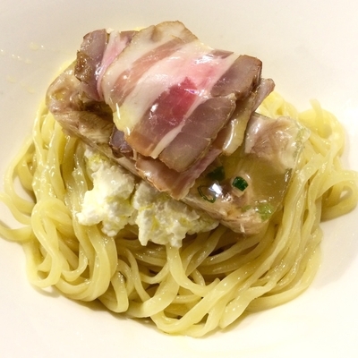 「十四豚ベーコンとラーメンテリーヌの和えそば1000円」@麺庵 小島流の写真