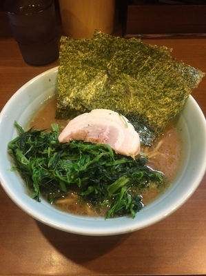 「ラーメン ほうれん草(650+80)」@横浜家系ラーメン 五十三家の写真