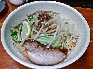 「拌麺 (醤油/￥650) & 温野菜 (￥100)」@麺食堂 一真亭の写真