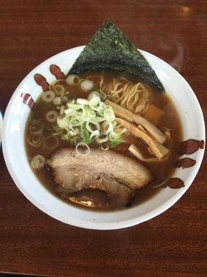 「和風醤油ラーメン」@麦わら屋の写真