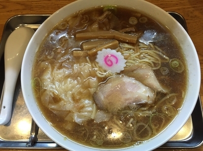 「ワンタン中華麺【900円】」@飛田給 大勝軒の写真
