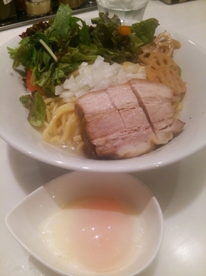 「牛油そば（温玉付き）＋チャーシュー丼」@麺や 彩～iro～の写真