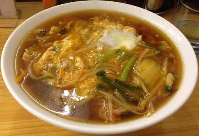 「スタミナラーメン＋半カレーライス(750円＋300円)」@らーめん・餃子 自由軒の写真