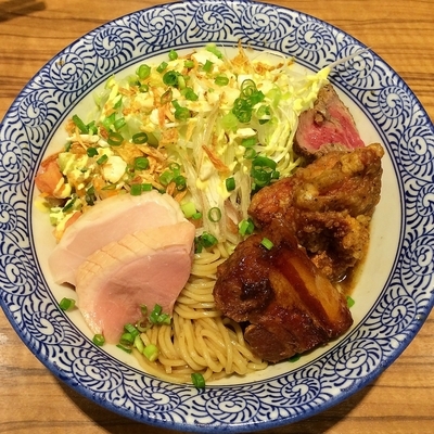 「【限定】冷やし肉そば　￥８５０」@ラーメン燈郎の写真