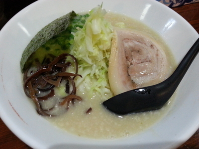 「塩らーめん（豚骨ストレート）660円」@麺屋 てっぺんの写真