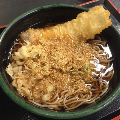 「かけ（￥320）＋いか天（クーポン）」@ゆで太郎 三田3丁目店の写真