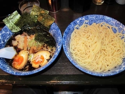 「特製つけ麺　750円＋麺中盛　50円」@肉厚わんたん麺と手作り焼売 ら麺亭 浅草支店の写真