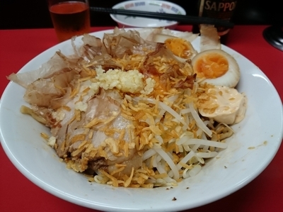 「汁なし(並)700円(ニンニクちょっと・エビマヨ)」@びんびん豚の写真