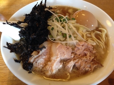 「煮干そば＋味玉＋黒ばらのり」@中村屋総本山の写真