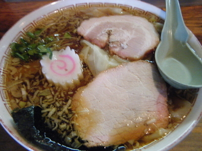 「ワンタンメン小盛り750円」@手打中華 とらや 分店の写真