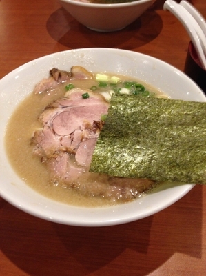 「半チャーシュー」@らーめん専門店 小川 町田小山本店の写真