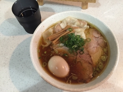 「特製醤油ラーメン大盛」@ラーメン星印の写真