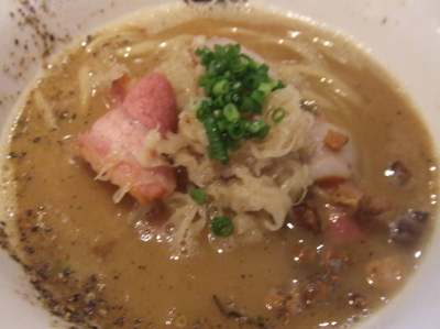 「無垢ツヴァイテラーメン　１２００円」@無垢ツヴァイテの写真