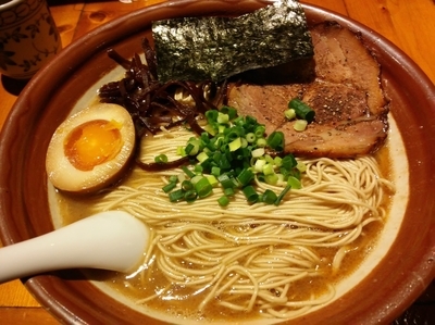 「白長浜+大盛」@博多長浜らーめん よかとの写真