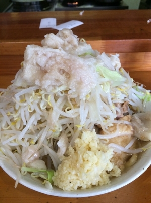 「小ラーメン豚増し(ニンニク、アブラ)」@ラーメン 滋悟郎の写真