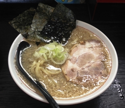「ラーメン小 550円」@自家製麺 麦魂の写真