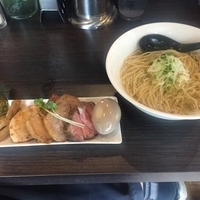 鶏だし特製塩ラーメン