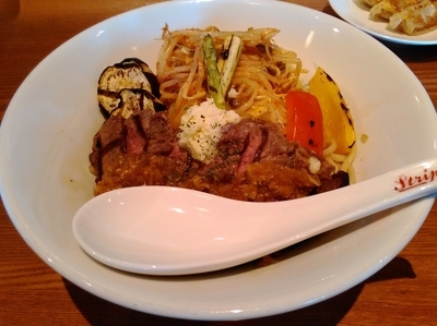 「期間限定 ステーキ和えそば」@ストライプ ヌードルズの写真