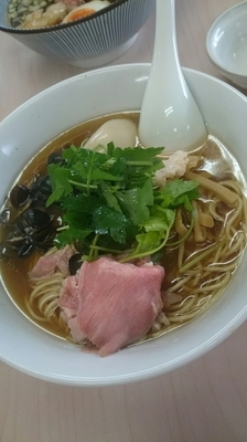 「煮干ししじみそば  ８３０円  味玉  １００円」@中華そば よしかわの写真