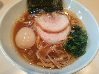 「らーめん中太麺、味玉」@らーめん将貴の写真
