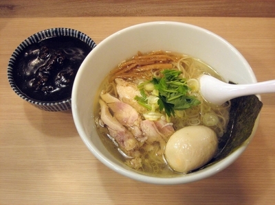 「特級鶏そば（塩）750円＋味玉100円＋ミニカレー150円」@麺屋零式の写真