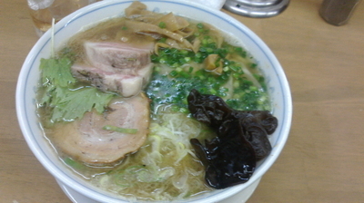 「豚スープのワンタン麺 (前半S）」@MENYA 食い味の道有楽の写真