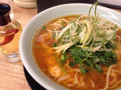 「辛いラーメン」@麺屋 つるるの写真