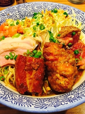 「（4周年限定）冷やし肉そば¥850＋ビーフキーマカレー¥250」@ラーメン燈郎の写真