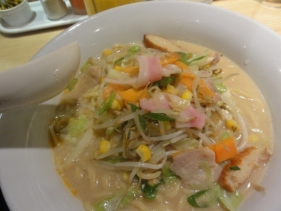 「長崎チャンポン　麺２倍　　大ビール」@長崎ちゃんぽん リンガーハット JR蒲田東口店の写真