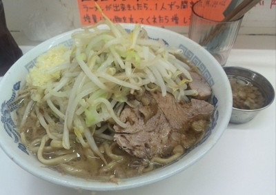 「ラーメン（にんにく・あぶら）」@ラーメン荘 歴史を刻め 新栄の写真