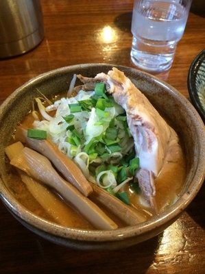「つけチャーシュー味噌」@麺 一直の写真
