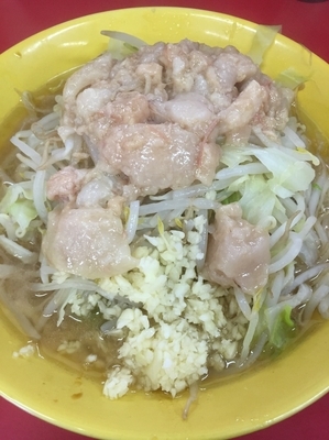 「小ラーメン 麺少なめ(ニンニク、アブラ)¥700」@ラーメン二郎 茨城守谷店の写真