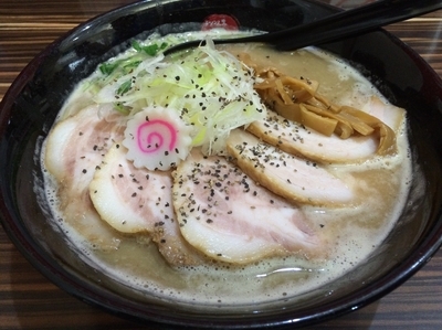 「鷄煮込みチャーシュー」@ラーメン人生 JET 福島本店の写真