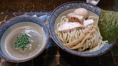 「【限定】危険！ ど煮干つけ蕎麦＋味玉」@特級鶏蕎麦 龍介の写真