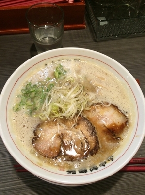 「鶏豚骨醤油ラーメン」@やまなか製麺所の写真